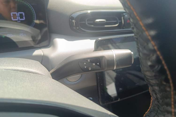 Used Leapmotor T03 2024 310 Comfort Edition Gear Lever