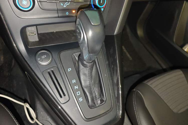 Used Ford Focus 2018 Hatchback Classic 1.6L Automatic Trendy SmartDrive Edition