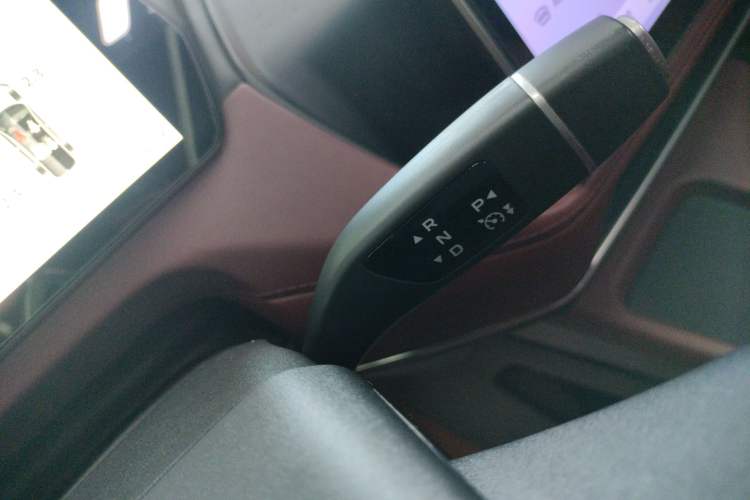 Used Deepal SL03 2022 1.5L 1200 Extended-Range Version Gear Lever