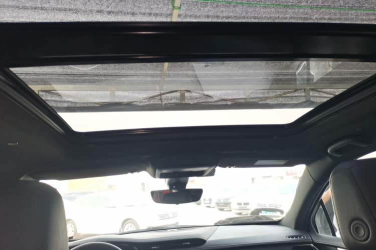 Used Cadillac XT5 2021 2.0T Two-Wheel Drive Luxury Version Headliner