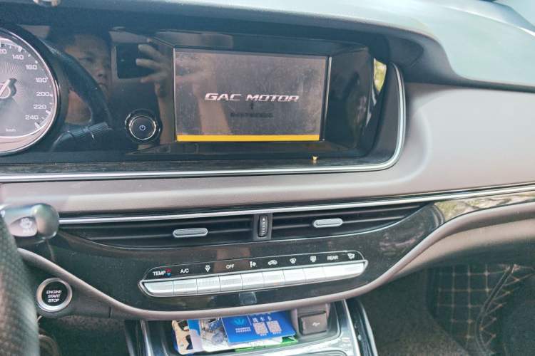 Used GAC Trumpchi M6 2019 270T Automatic Luxury Edition (7-seater) China V Standard Audio And AC Panel