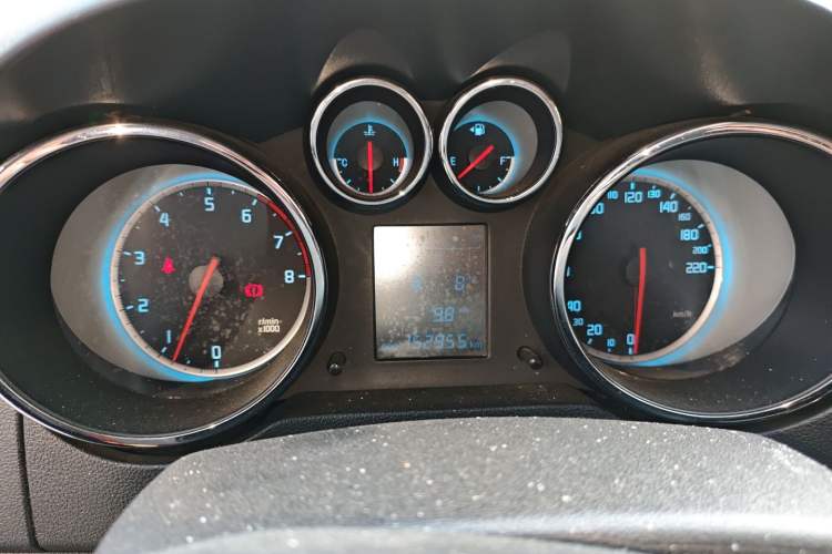 Used Changan CS35 2012 1.6L Manual Luxury Model China IV Standard