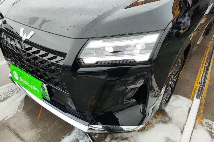 Used Wuling Wuling Starlight 730 2025 Model Plug-in Hybrid 125km Luxury Edition