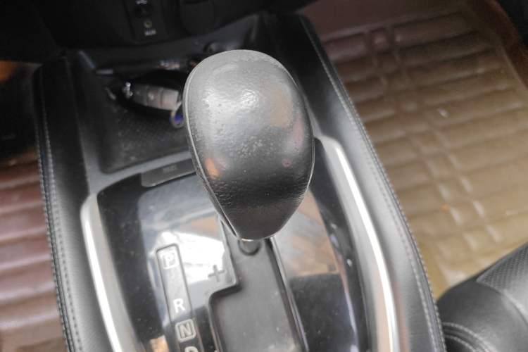 Used Nissan X-Trail 2015 2.0L CVT Comfort MAX Edition 2WD