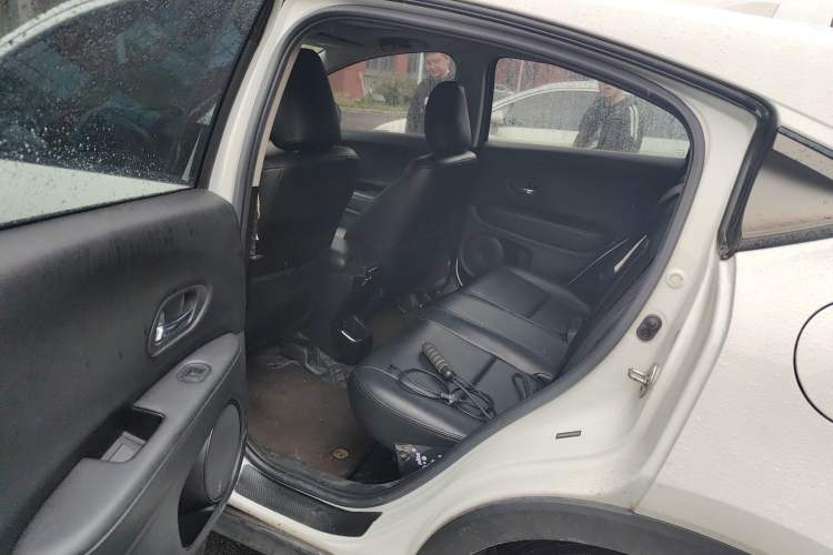 Used Honda Vezel 2017 1.8L CVT Front-Wheel Drive Pioneer Edition Left Rear Seat