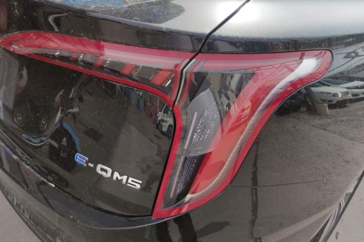 Used Hongqi E-QM5 2022 431 km Charge & Enjoy Edition
