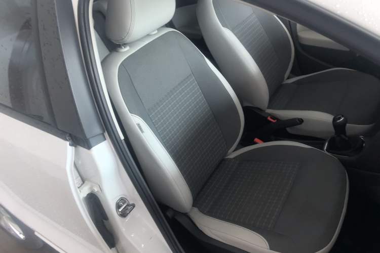 Used Volkswagen Polo 2014 1.6L Manual Comfort Edition