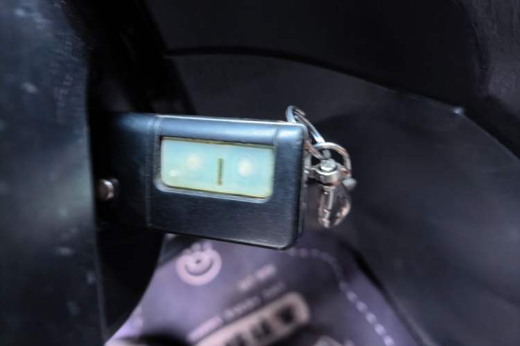 Used Haima Puxima 2010 1.8L Automatic 7-Seater Luxury Vehicle Key