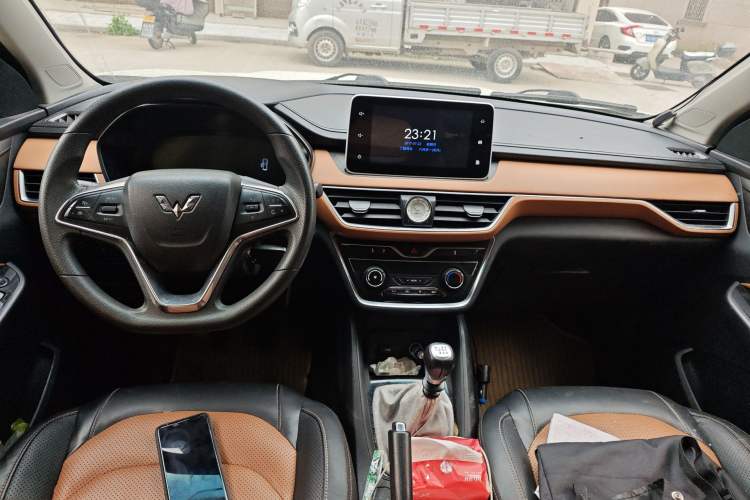 Used Wuling Hongguang S3 2018 1.5L Manual Luxury Model China V Standard