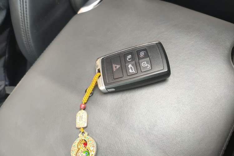 Used Land Rover Range Sport 2015 3.0 SDV6 HSE Vehicle Key