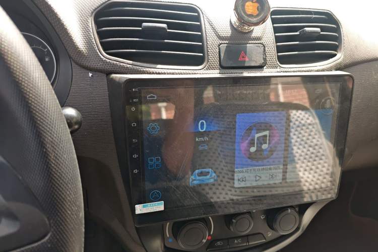 Used Wuling Hongguang 2015 1.5L S Basic Version China V Standard
