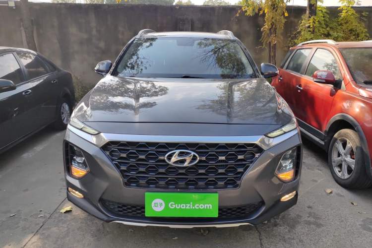 Used Hyundai Santa Fe 2019 380 TGDi GLS Automatic 2WD Luxury Version China VI Standard
