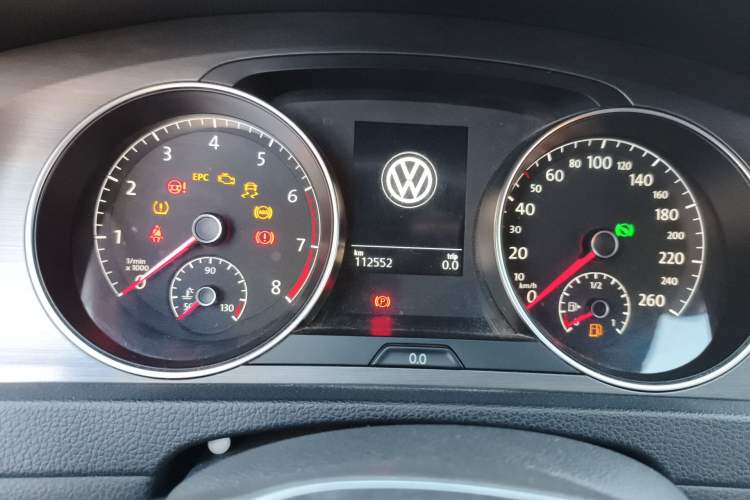 Used Volkswagen Golf 2014 1.4TSI Automatic Luxury Model
