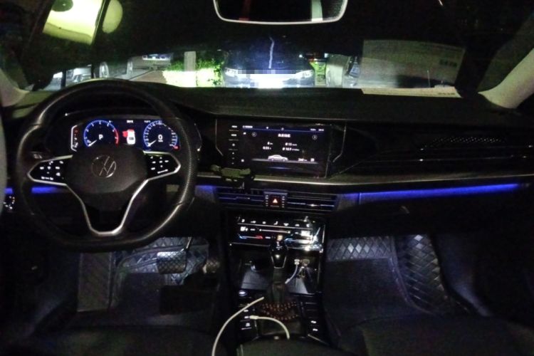 Used Volkswagen Passat 2022 330TSI Starry Luxury Edition Center Console