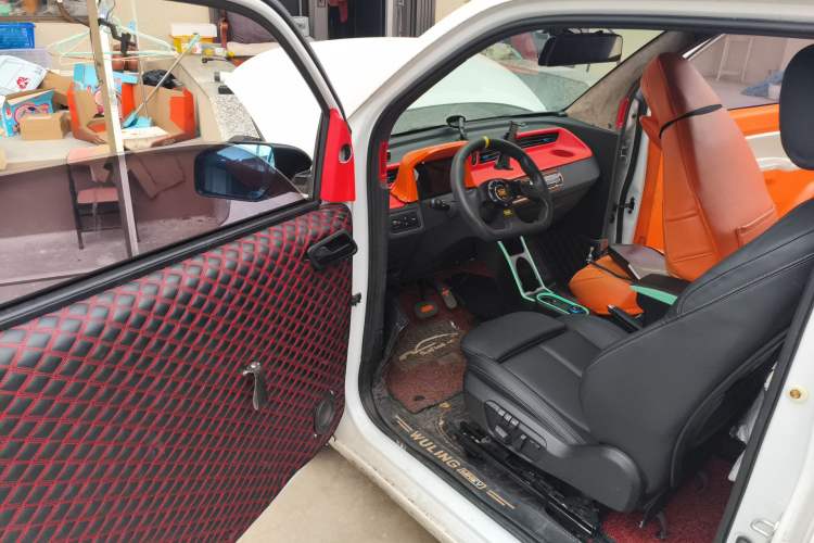 Used Wuling Hongguang MINIEV 2020 Enjoyment Model Lithium Iron Phosphate Driver Seat