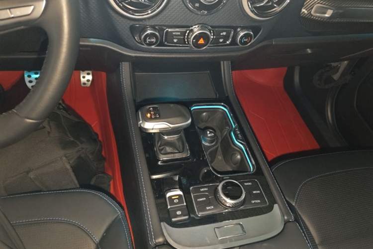 Used BAIC Off-Road BJ40 2023 2.0T Automatic Four-Wheel Drive Urban Hunter Edition Chivalrous Type Gear Lever