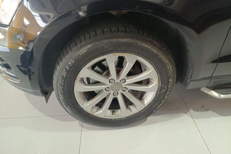 Used Audi Q5 2013 40 TFSI Technology Edition Exterior 4