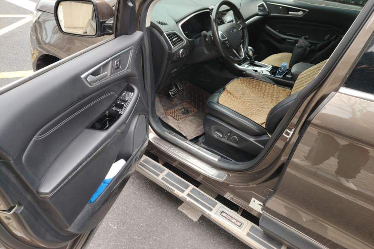 Used Ford Edge 2016 EcoBoost 245 Four-Wheel Drive Titanium 7-Seater