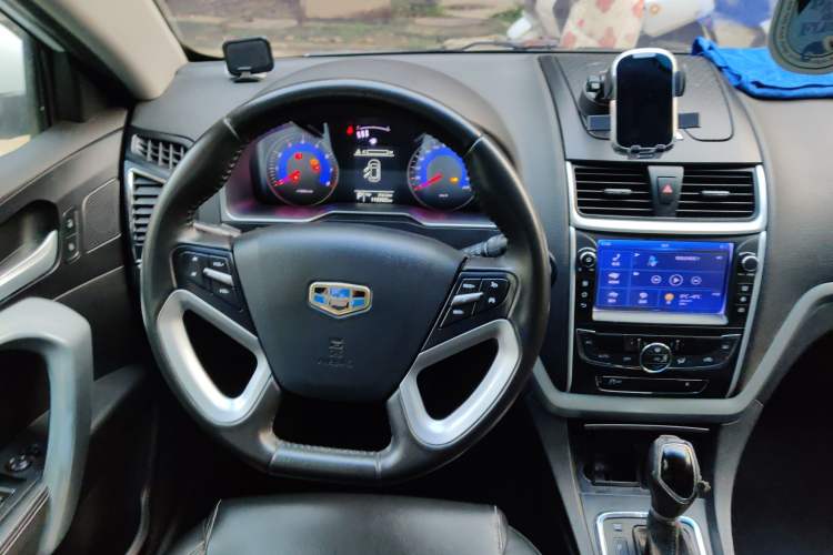 Used Geely Auto Emgrand 2015 Sedan 1.5L CVT Upward Version Steering Wheel