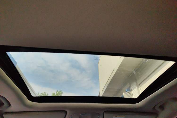 Used Jeep Cherokee 2017 2.0L Superior Edition Headliner