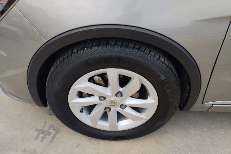 Used Baojun 310W 2017 1.5L Manual Fashion Model China V