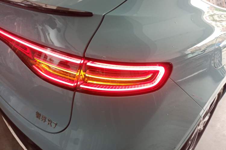 Used Hima Luxeed R7 2025 Range-Extended Version 251 km Max Exterior 2