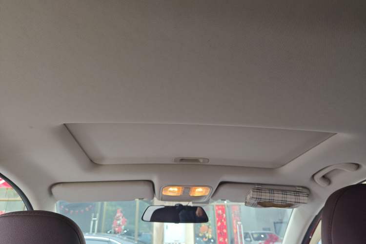 Used CHANGAN Lingxuan 2017 1.6L Manual Elite Model Headliner