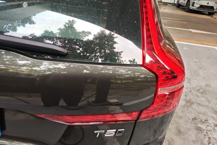 Used Volvo XC60 2021 T5 4x4 Zhiya Luxury Edition Right Rear Taillight