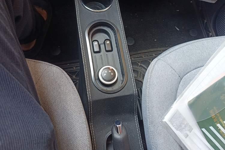 Used Wuling Hongguang MINIEV 2022 Macaron Premium Model – Lithium Iron Phosphate