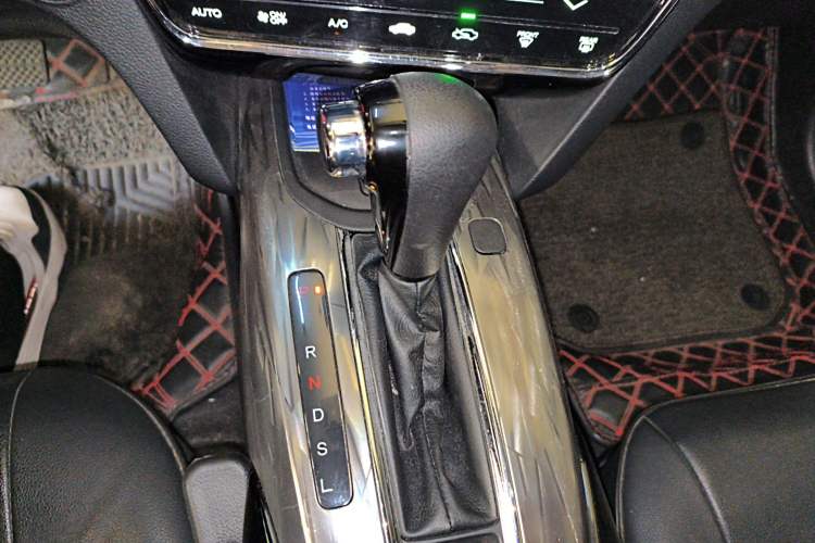 Used Honda XR-V 2020 220TURBO CVT Luxury Edition Gear Lever