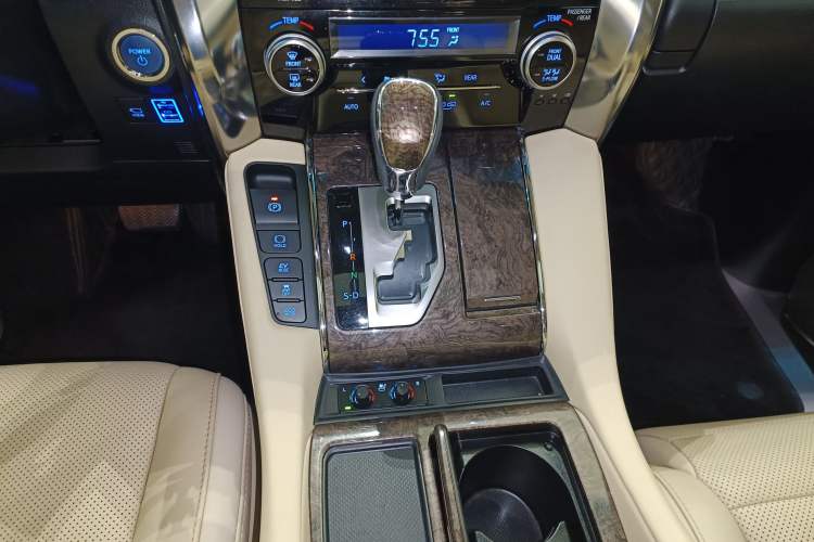 Used Toyota Alphard 2021 Dual-Engine 2.5L Prestige Edition
