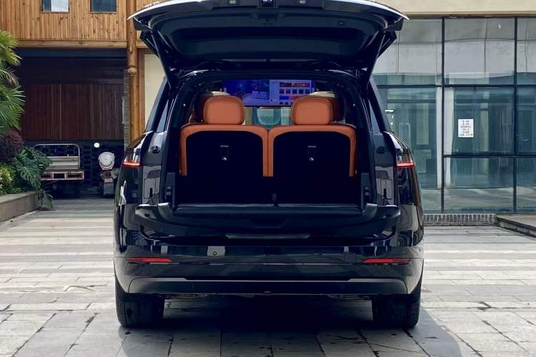 Used Lynk & Co 900 2025 1.5T Ultra Trunk