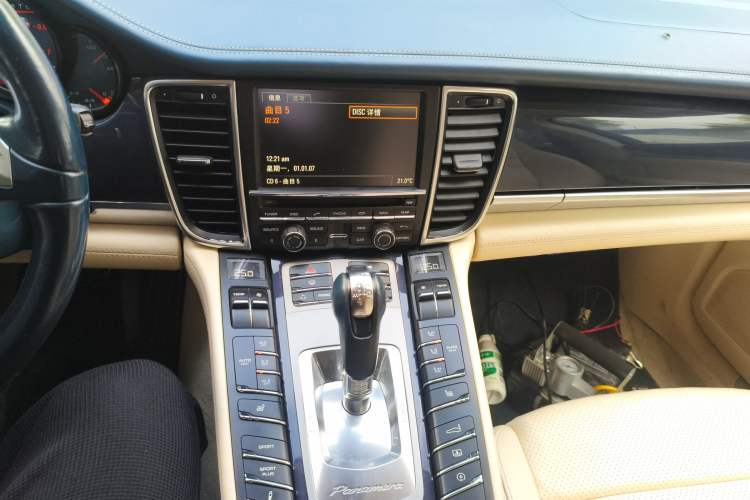 Used Porsche Panamera 2010 Panamera 4S 4.8L
