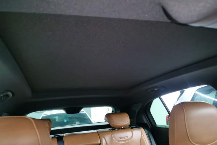 Used Cadillac XT4 2022 28T Two-Wheel Drive Prestige Version
