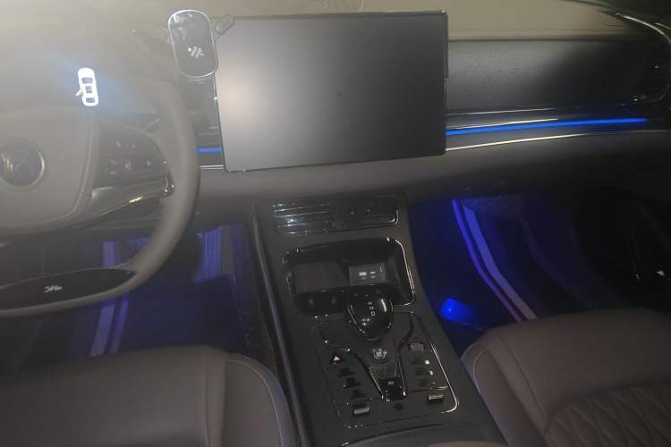 Used BYD Han 2024 DM-i Glory Edition 121KM Prestige Model
