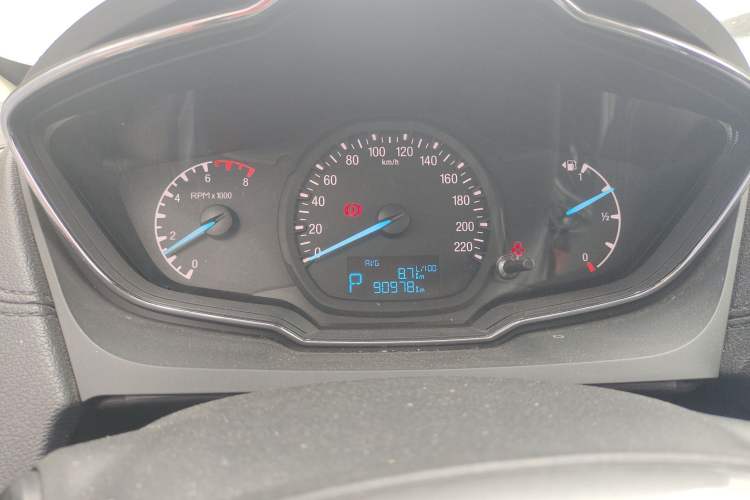 Used Ford Escort 2015 1.5L Automatic Fashion Model
