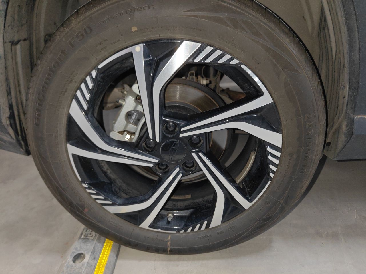 Geely Auto Emgrand X7 Sport 2024 1.5TD Smart Connect+ — снимка 8