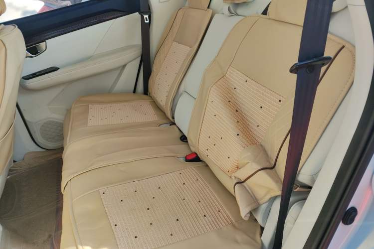 Used Wuling Asta 2022 2.0L DHT Electric-Speed Version