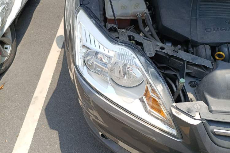 Used Ford Focus 2013 Sedan Classic 1.8L Automatic Fashion Edition