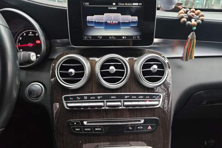 Used Mercedes-Benz GLC 2016 GLC 260 4MATIC Dynamic Edition