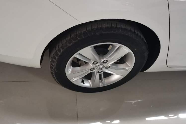 Used Buick Regal 2019 20T Elite Version China VI Standard Right Rear Wheel Hub