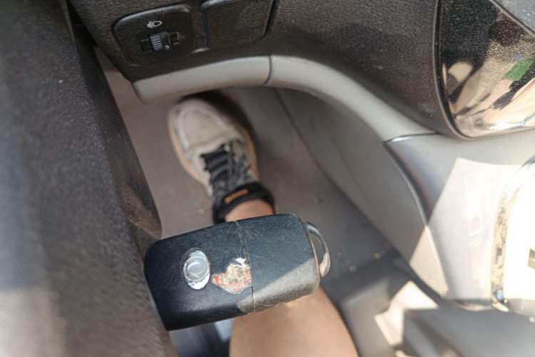 Used FORTHING Lingzhi 2017 V3 1.5L 5-Seater Special Offer Model
