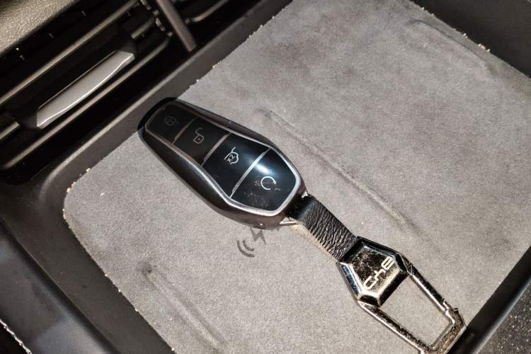 Used BYD Seal 06 New Energy 2024 DM-i 120KM Flagship Model Interior 1