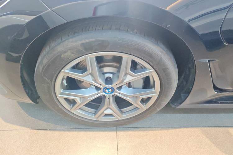 Used BMW i3 2024 eDrive 35 L
