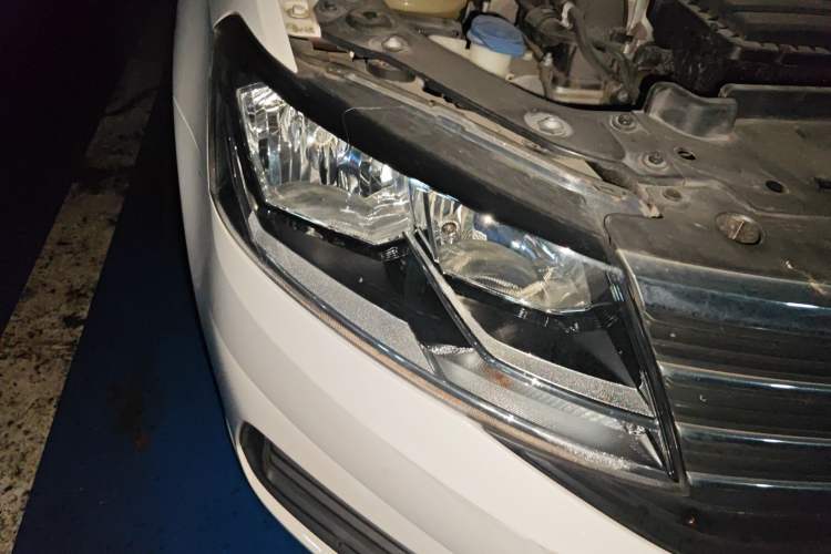 Used Volkswagen Lavida 2019 Lavida Start 1.5L Automatic Trendy Version China VI Standard Right Front Headlight