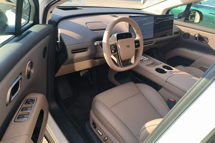 Used Li Auto Li Auto i8 2025 Model Standard Version