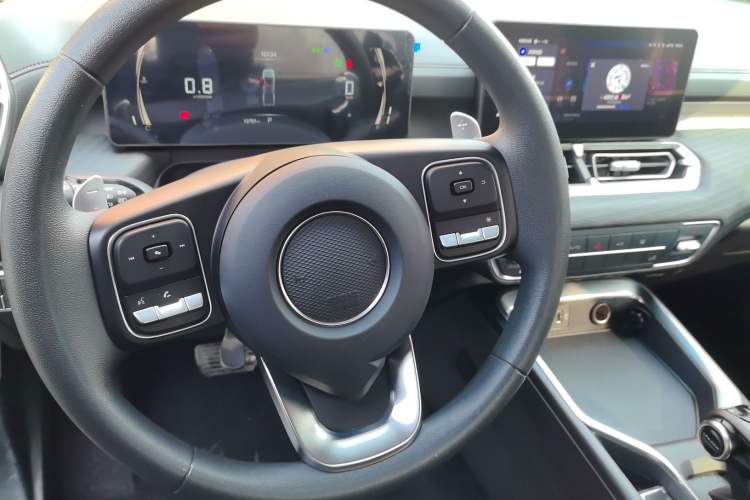 Used Great Wall King Kong Poer 2024 2.0T Automatic 8AT Diesel Two-Wheel-Drive Navigation Edition Flatbed
