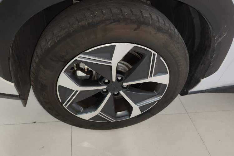 Used AION V 2024 Plus 70 Star Edition Lithium Iron Phosphate