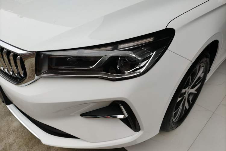 Used Geely Auto Emgrand 2026 Model 4th Generation 4 Millionth Anniversary Model 1.5L CVT Starry Edition Left Front Headlight