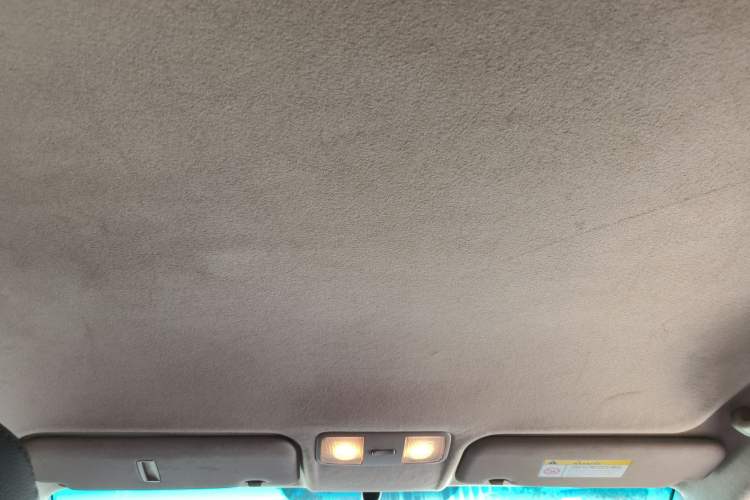 Used Kia K2 2015 Sedan 1.4L MT GLS